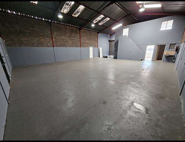 264M² FACTORY TO LET IN ANDERBOLT